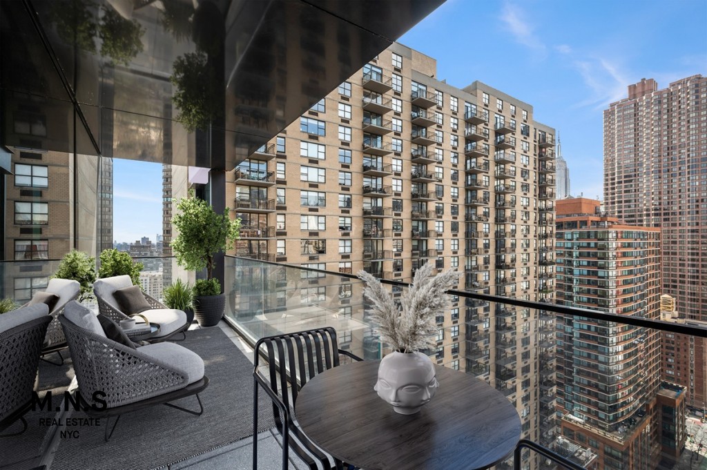 Luxury modern apartment with natural light and stunning views for rent at 685 First Avenue, Murray Hill.